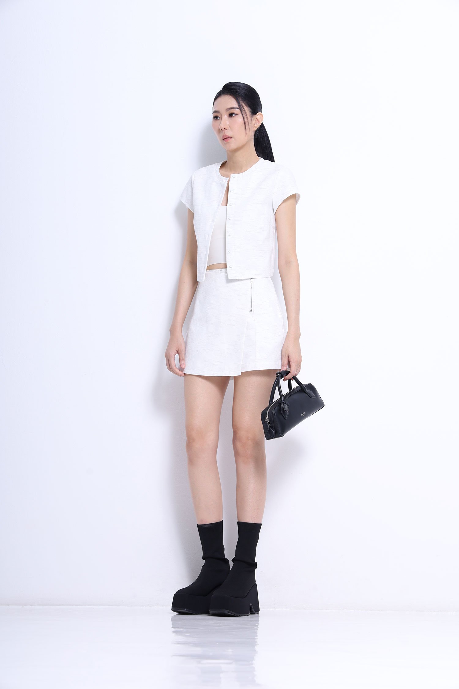 Cropped Button-Up Jacket - Image 3