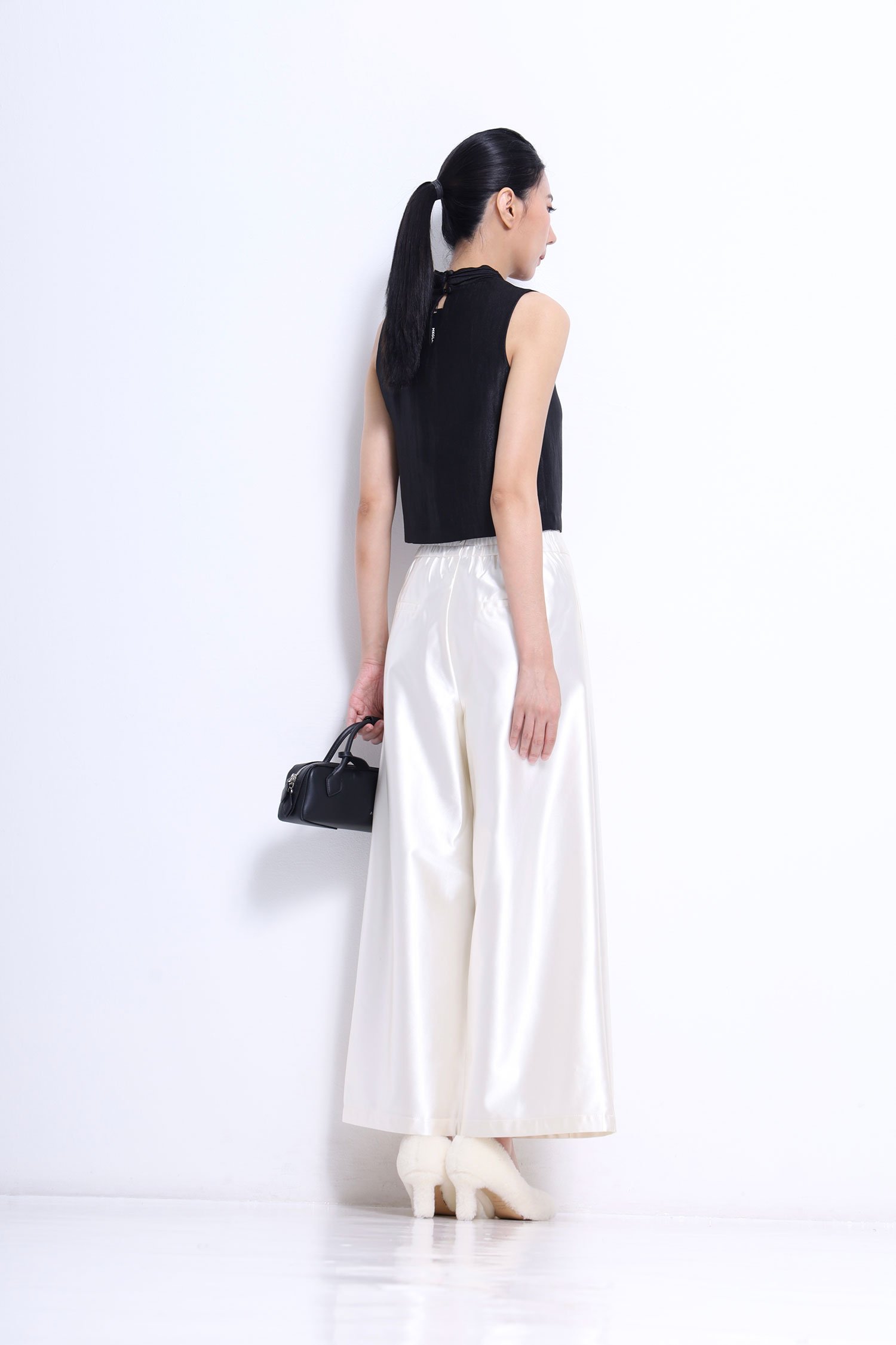 Wide-Leg Tailored Trousers - Image 4