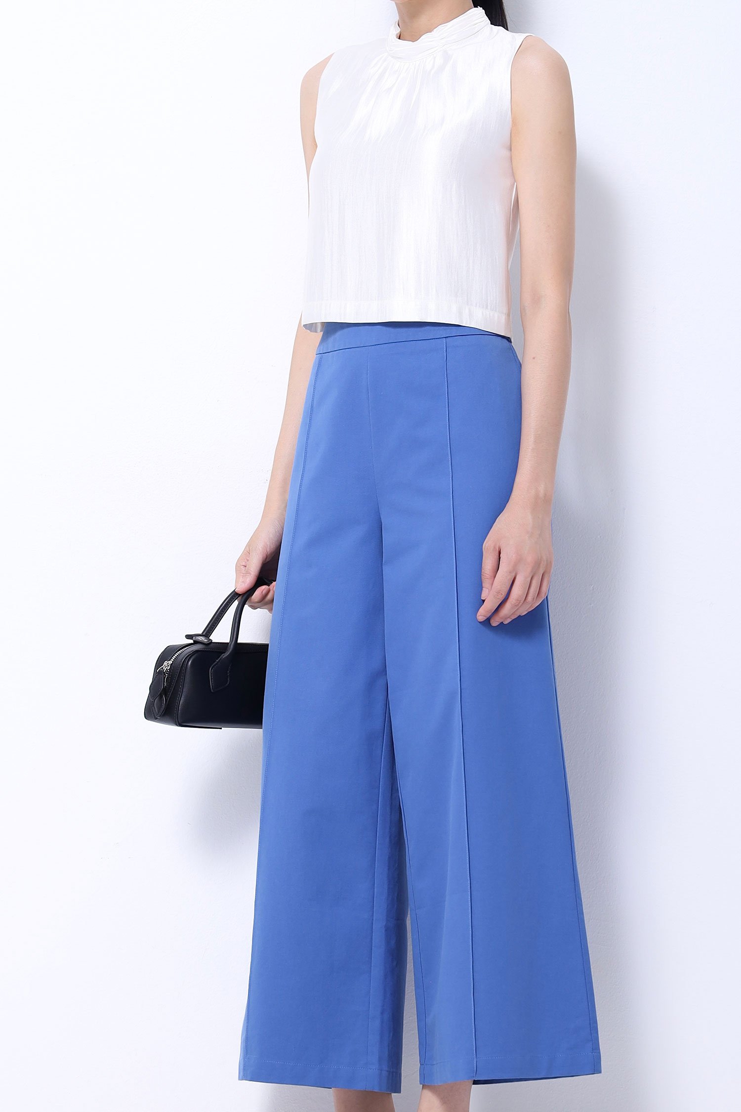 Wide-Leg Tailored Trousers - Image 10