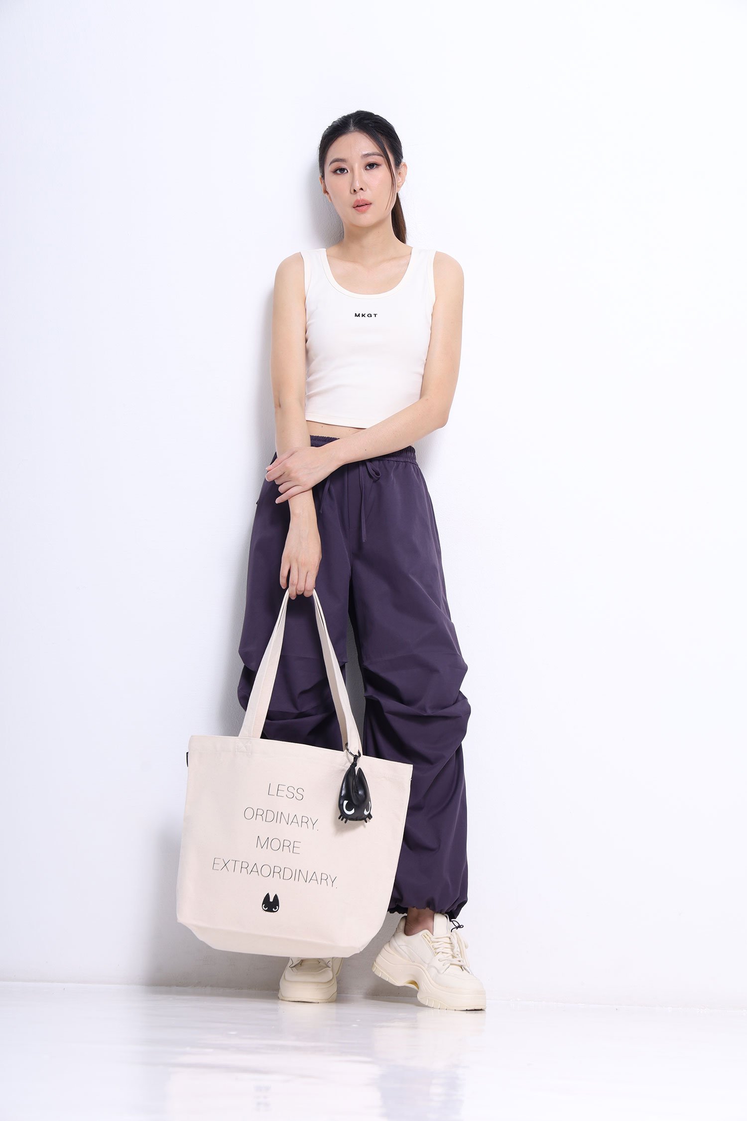 OMO Tote Bag Set (Beige + Black) - Image 7