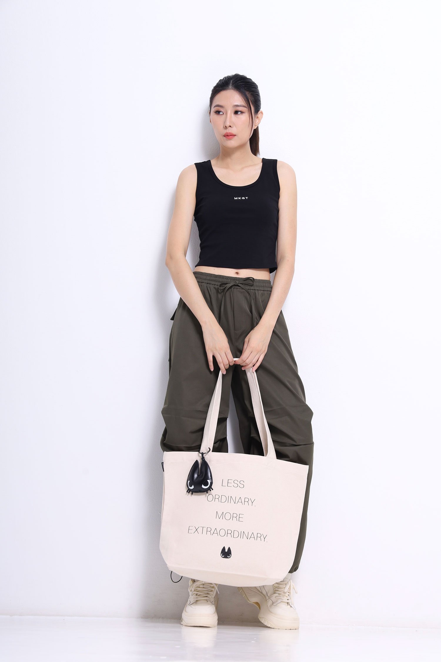 OMO Tote Bag Set (Beige + Black) - Image 5