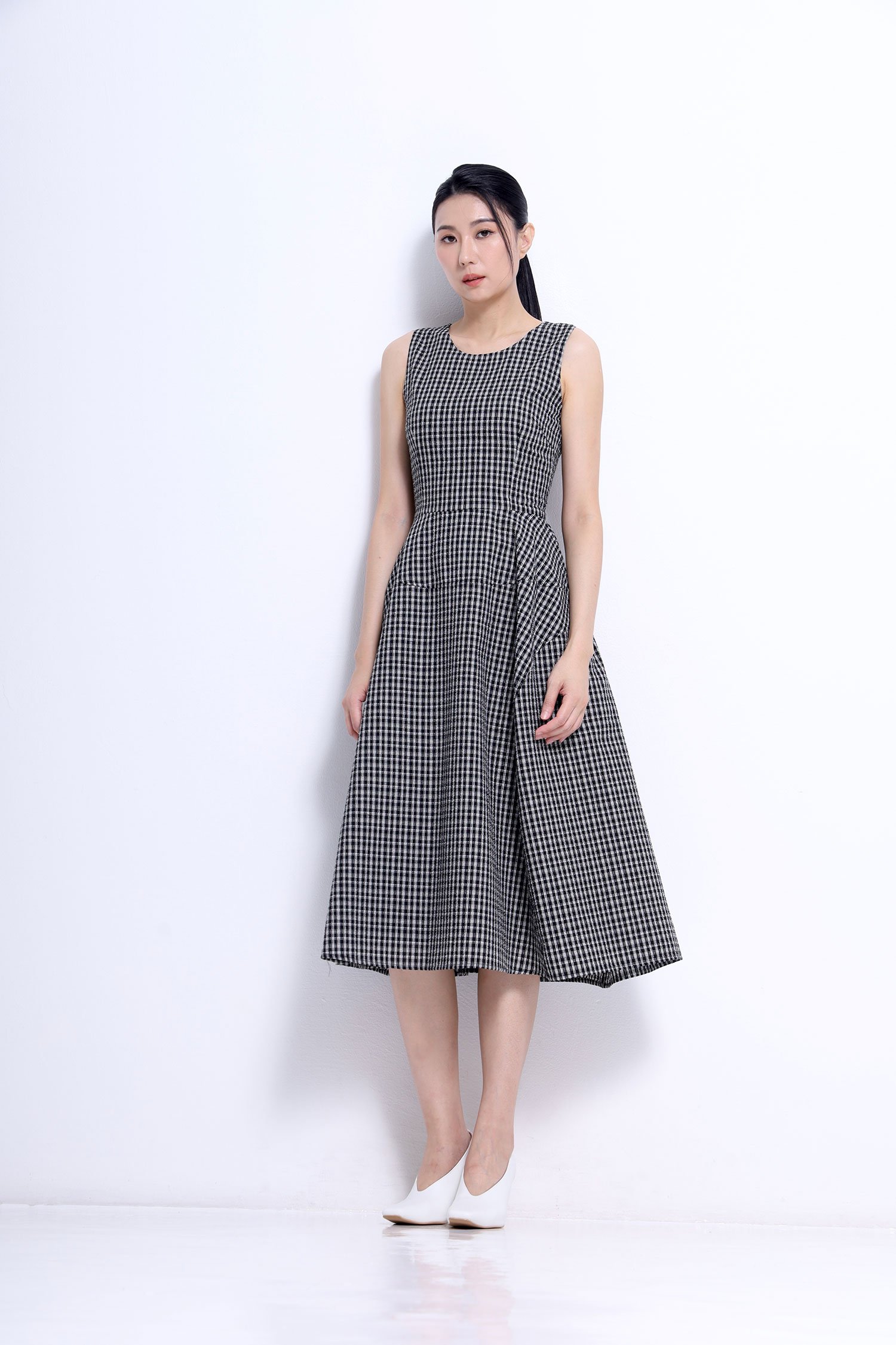 Sleeveless Fit-and-Flare Midi Dress - Image 12