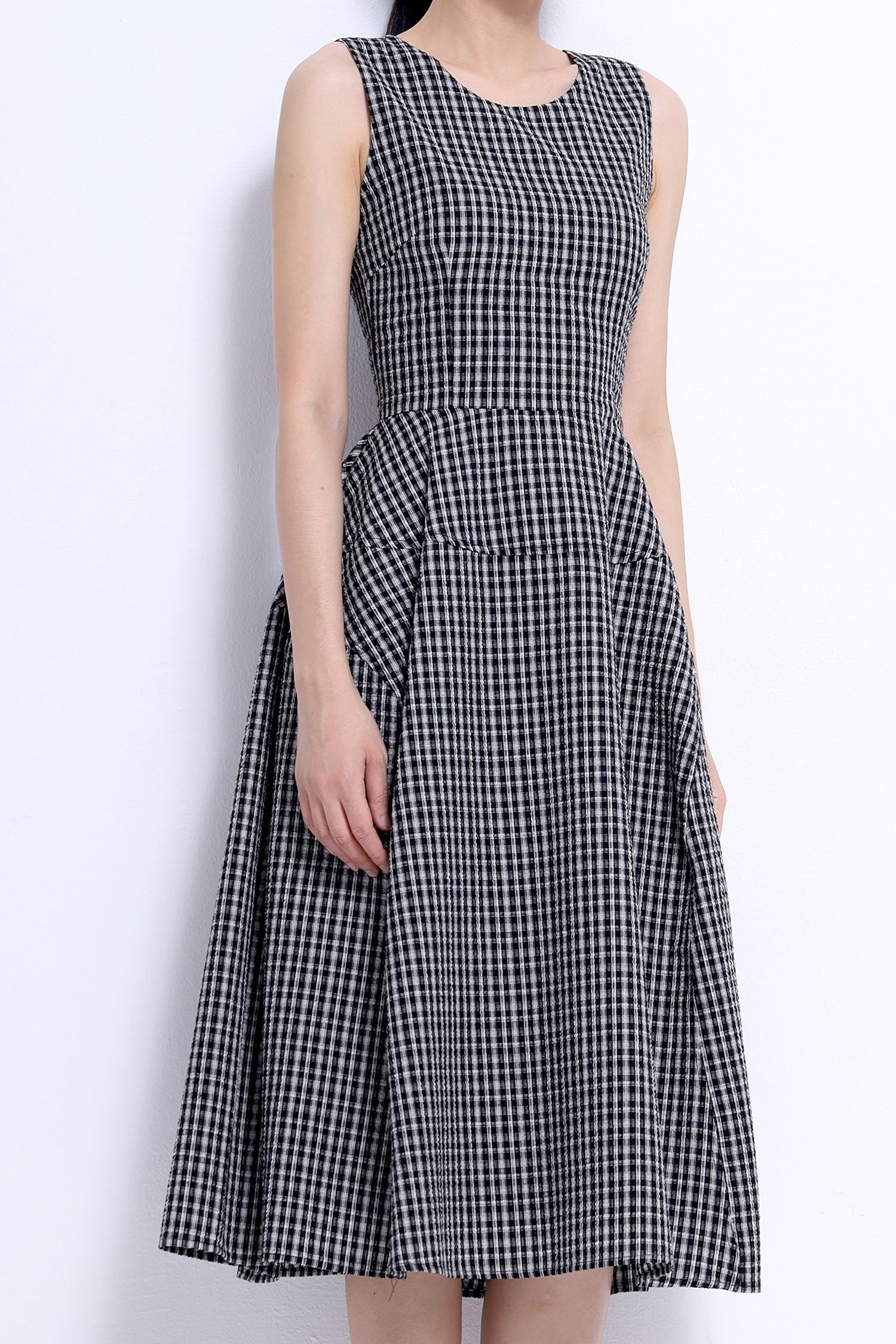 Sleeveless Fit-and-Flare Midi Dress - Image 15