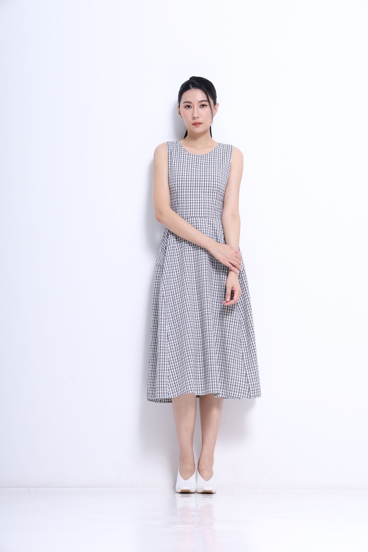 Sleeveless Fit-and-Flare Midi Dress - Image 6