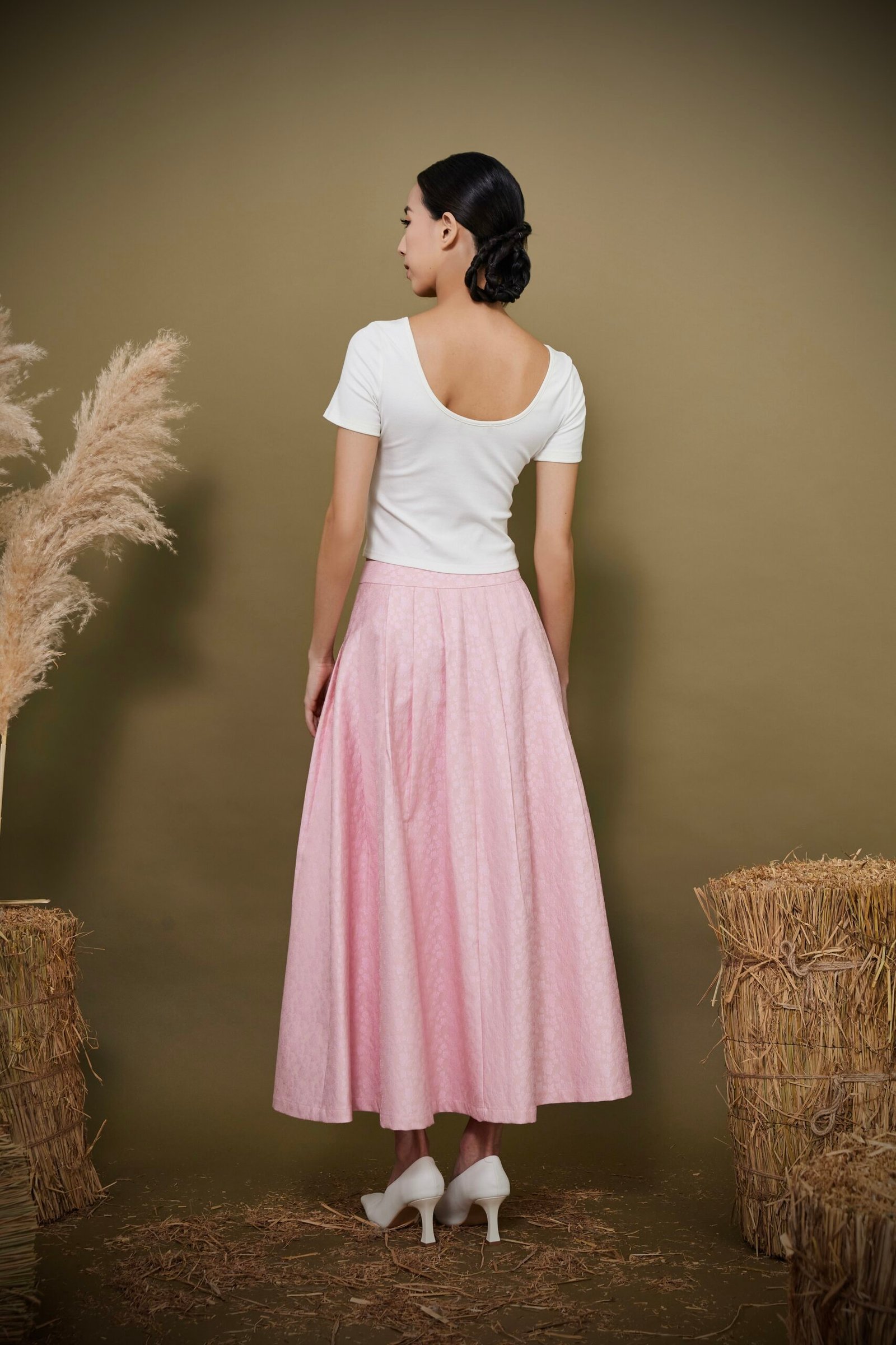 Scoop Neck Fitted Top - Image 7