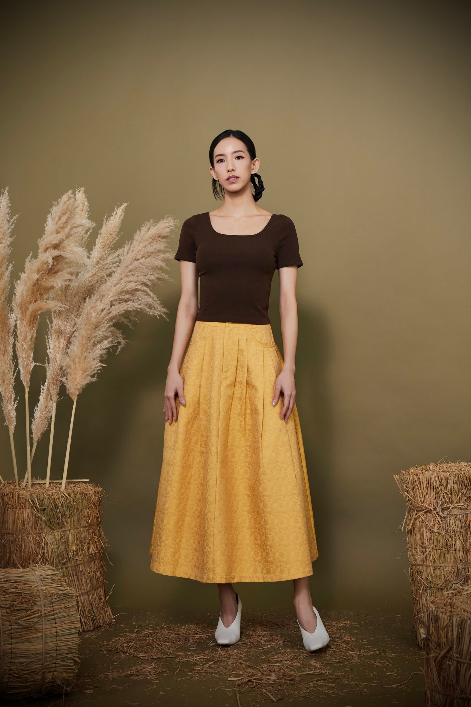 Scoop Neck Fitted Top - Image 4