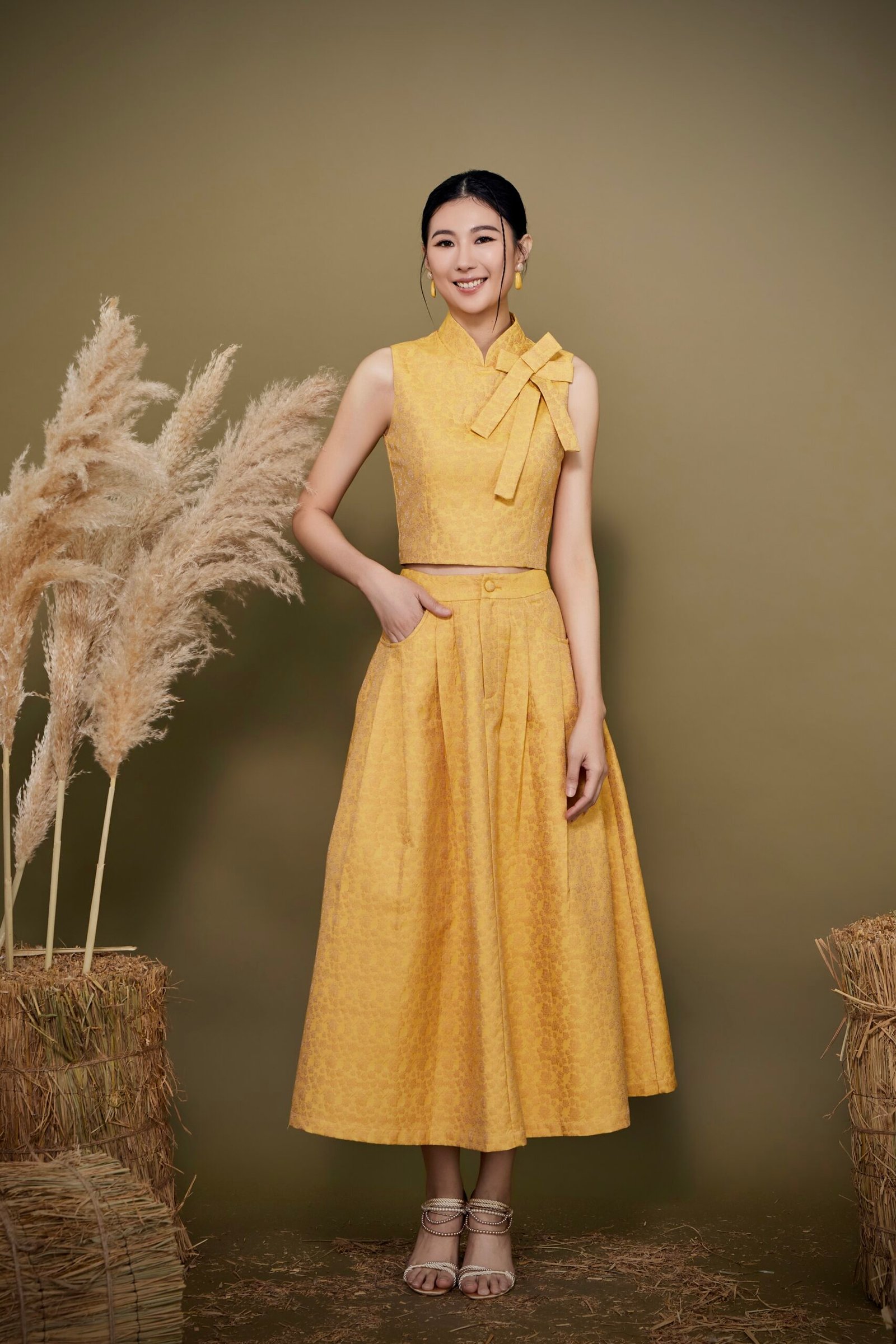 SLEEVELESS KNOT DETAIL TOP - Image 11